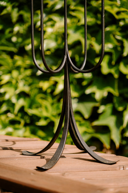 Geschmiedeter fünfarmiger Kerzenständer